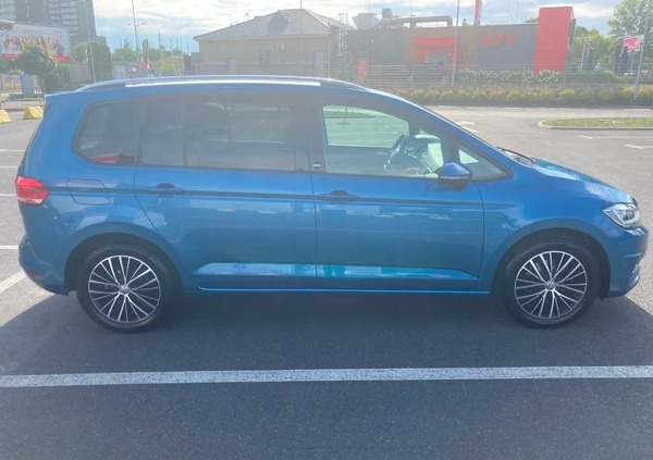 Volkswagen Touran cena 95750 przebieg: 59150, rok produkcji 2018 z Poznań małe 742